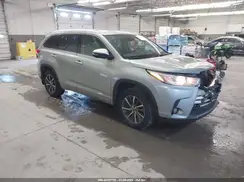 5TDJZRFH2HS378762 2017 TOYOTA HIGHLANDER