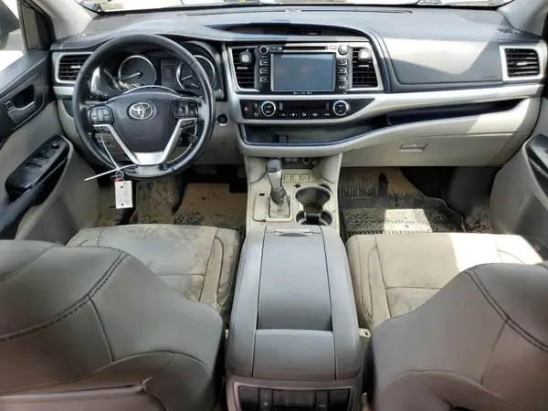 5TDJZRFH2HS383878 2017 TOYOTA HIGHLANDER - Image 8