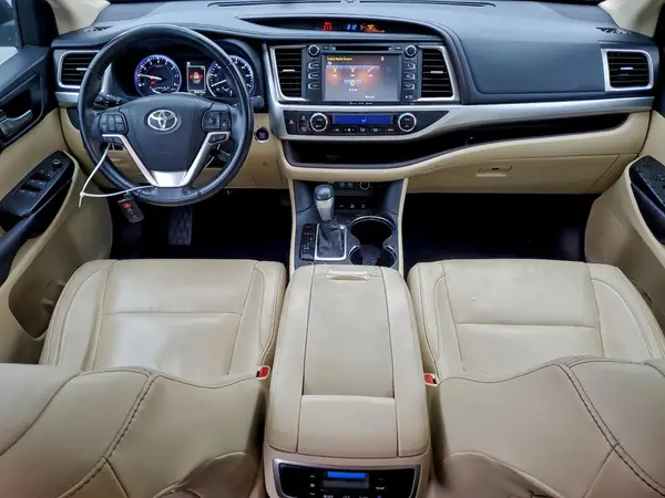 5TDJZRFH2HS393553 2017 TOYOTA HIGHLANDER - Image 8
