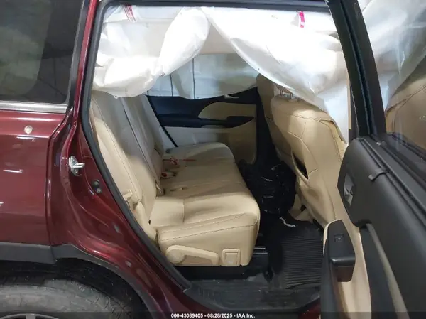 5TDJZRFH2HS394184 2017 TOYOTA HIGHLANDER - Image 8