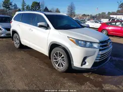 5TDJZRFH2HS398915 2017 TOYOTA HIGHLANDER