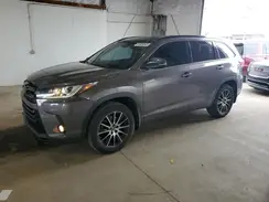 5TDJZRFH2HS416880 2017 TOYOTA HIGHLANDER