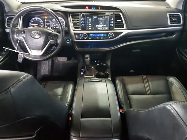 5TDJZRFH2HS416880 2017 TOYOTA HIGHLANDER - Image 8