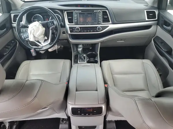 5TDJZRFH2HS421559 2017 TOYOTA HIGHLANDER - Image 8
