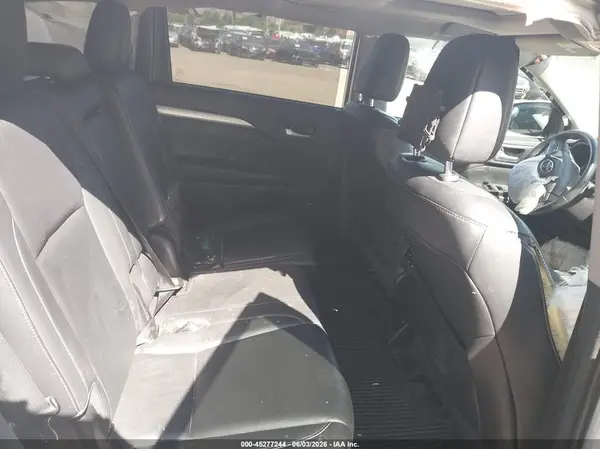 5TDJZRFH2HS431489 2017 TOYOTA HIGHLANDER - Image 8