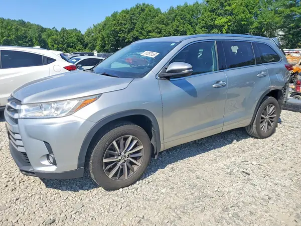 5TDJZRFH2HS439902 2017 TOYOTA HIGHLANDER - Image 1