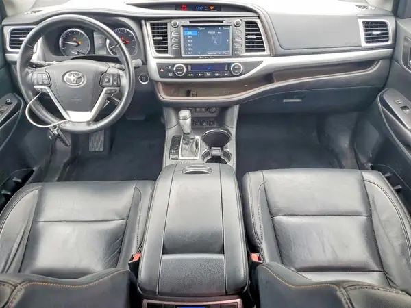 5TDJZRFH2HS456991 2017 TOYOTA HIGHLANDER - Image 8