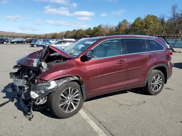 5TDJZRFH2HS469224 2017 TOYOTA HIGHLANDER - Image 1