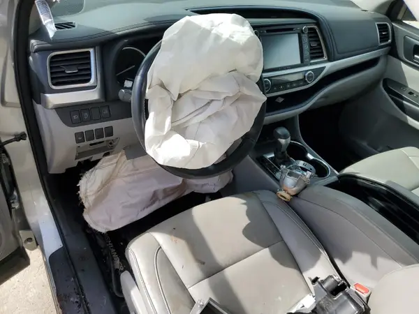 5TDJZRFH2HS484001 2017 TOYOTA HIGHLANDER - Image 8