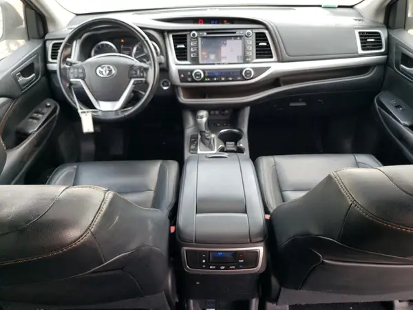 5TDJZRFH2HS510709 2017 TOYOTA HIGHLANDER - Image 8