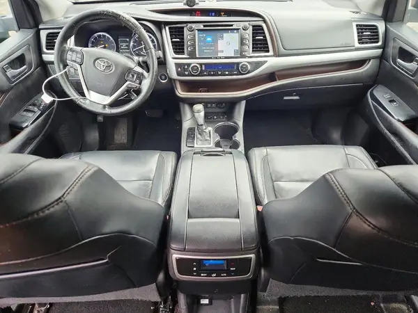 5TDJZRFH2HS511049 2017 TOYOTA HIGHLANDER - Image 8