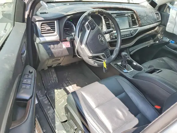 5TDJZRFH2HS511830 2017 TOYOTA HIGHLANDER - Image 8