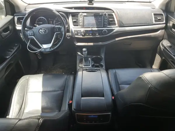 5TDJZRFH2HS514016 2017 TOYOTA HIGHLANDER - Image 8