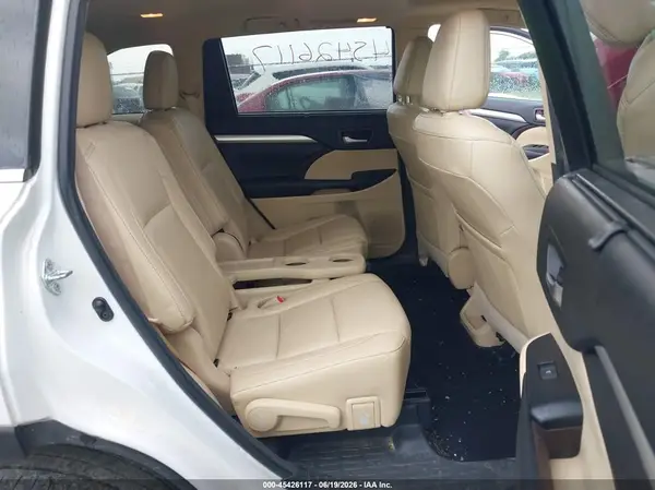 5TDJZRFH2HS515716 2017 TOYOTA HIGHLANDER - Image 8