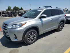 5TDJZRFH2HS521211 2017 TOYOTA HIGHLANDER