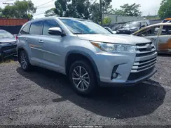 5TDJZRFH2JS490631 2018 TOYOTA HIGHLANDER