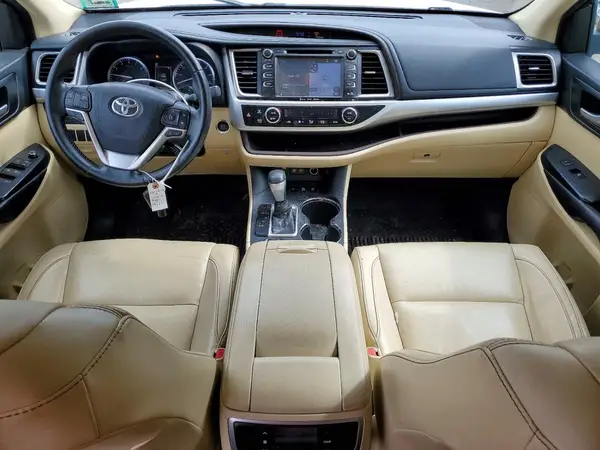 5TDJZRFH2JS525524 2018 TOYOTA HIGHLANDER - Image 8