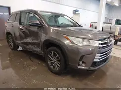 5TDJZRFH2JS539391 2018 TOYOTA HIGHLANDER