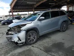 5TDJZRFH2JS542422 2018 TOYOTA HIGHLANDER