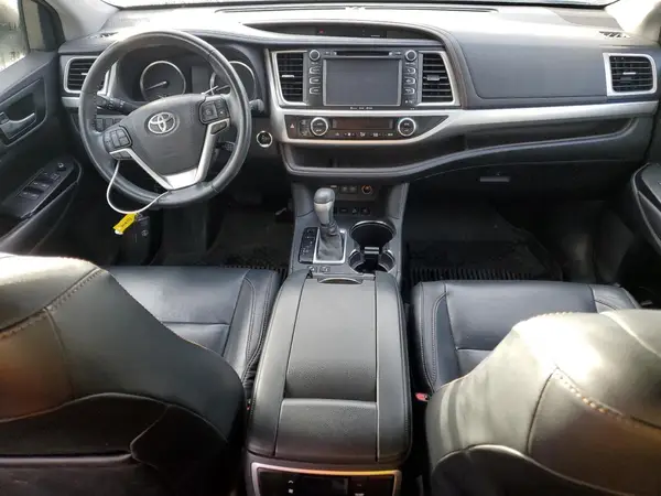 5TDJZRFH2JS542422 2018 TOYOTA HIGHLANDER - Image 8