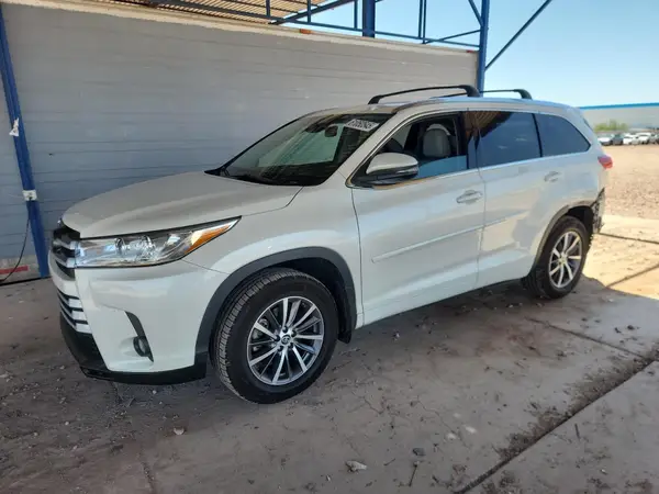 5TDJZRFH2JS550407 2018 TOYOTA HIGHLANDER - Image 1