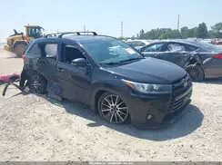 5TDJZRFH2JS810563 2018 TOYOTA HIGHLANDER
