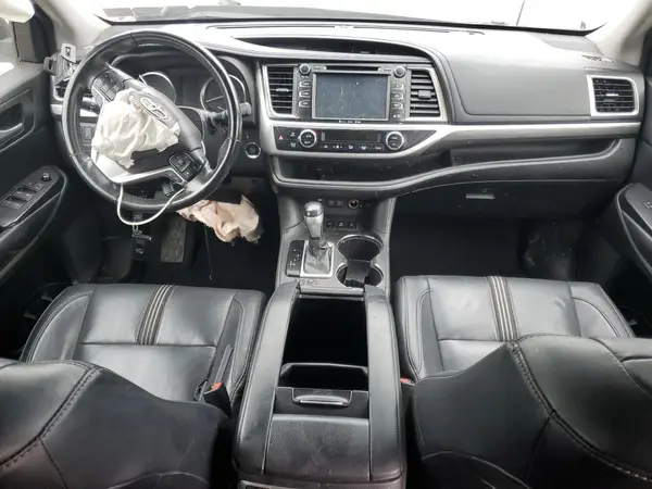 5TDJZRFH2JS817156 2018 TOYOTA HIGHLANDER - Image 8
