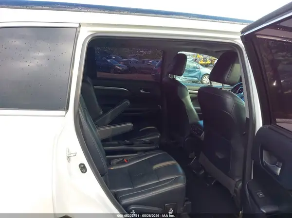 5TDJZRFH2JS817643 2018 TOYOTA HIGHLANDER - Image 8