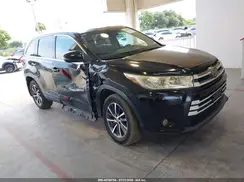 5TDJZRFH2JS830019 2018 TOYOTA HIGHLANDER