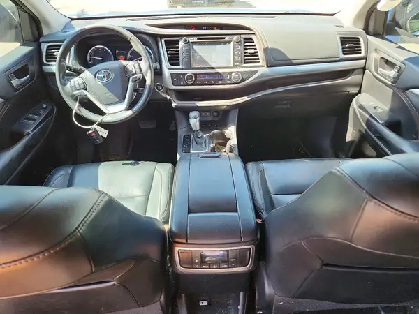 5TDJZRFH2JS830716 2018 TOYOTA HIGHLANDER - Image 8