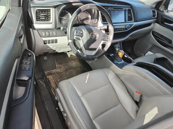 5TDJZRFH2JS842977 2018 TOYOTA HIGHLANDER - Image 8