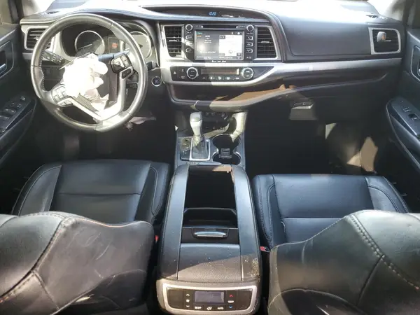 5TDJZRFH2JS845538 2018 TOYOTA HIGHLANDER - Image 8