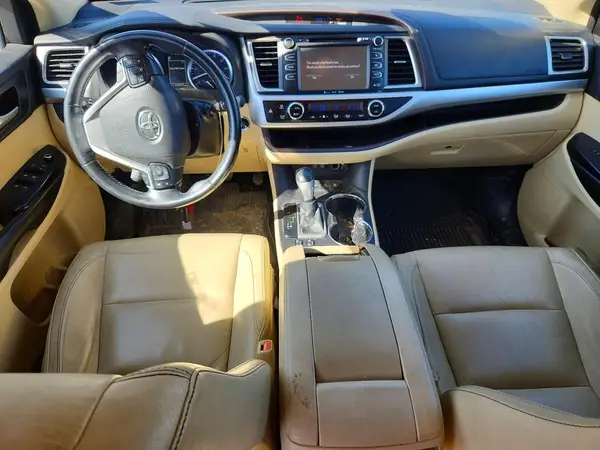 5TDJZRFH2JS851520 2018 TOYOTA HIGHLANDER - Image 8