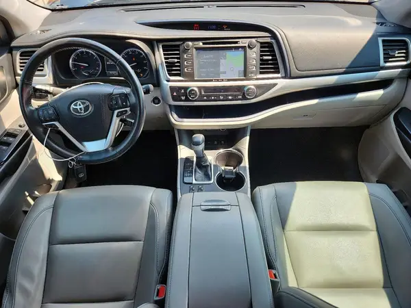 5TDJZRFH2JS864526 2018 TOYOTA HIGHLANDER - Image 8