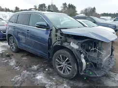 5TDJZRFH2JS867720 2018 TOYOTA HIGHLANDER
