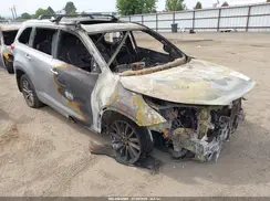 5TDJZRFH2JS890768 2018 TOYOTA HIGHLANDER