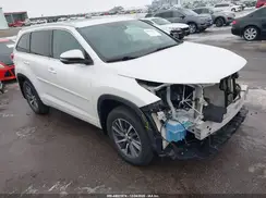 5TDJZRFH2JS898644 2018 TOYOTA HIGHLANDER