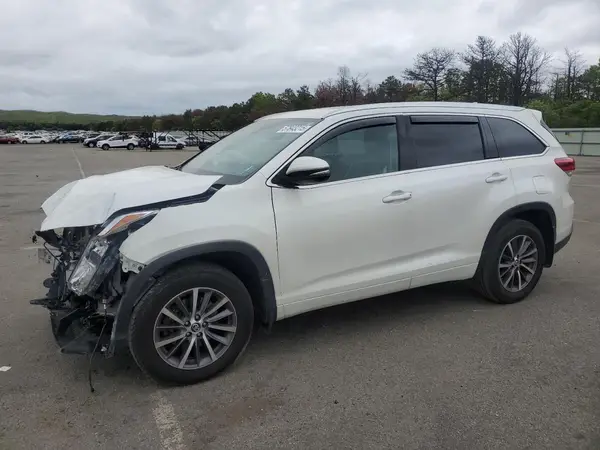 5TDJZRFH2JS911201 2018 TOYOTA HIGHLANDER - Image 1