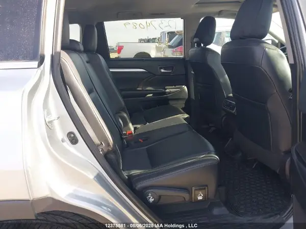 5TDJZRFH2KS562848 2019 TOYOTA HIGHLANDER - Image 8