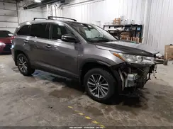 5TDJZRFH2KS563935 2019 TOYOTA HIGHLANDER