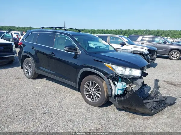 5TDJZRFH2KS565183 2019 TOYOTA HIGHLANDER - Image 1