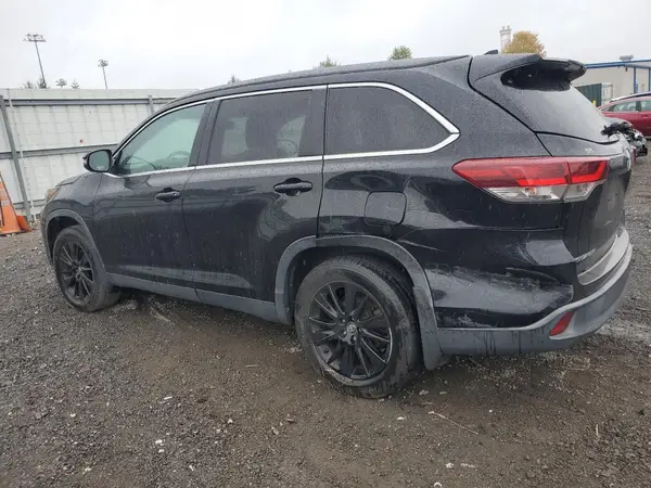 5TDJZRFH2KS565653 2019 TOYOTA HIGHLANDER - Image 2