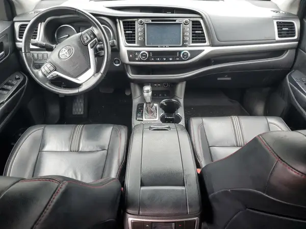 5TDJZRFH2KS565653 2019 TOYOTA HIGHLANDER - Image 8