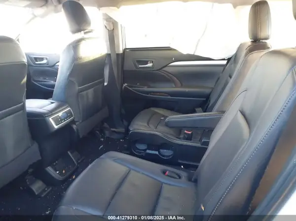 5TDJZRFH2KS566656 2019 TOYOTA HIGHLANDER - Image 8