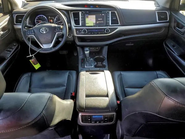 5TDJZRFH2KS571369 2019 TOYOTA HIGHLANDER - Image 8