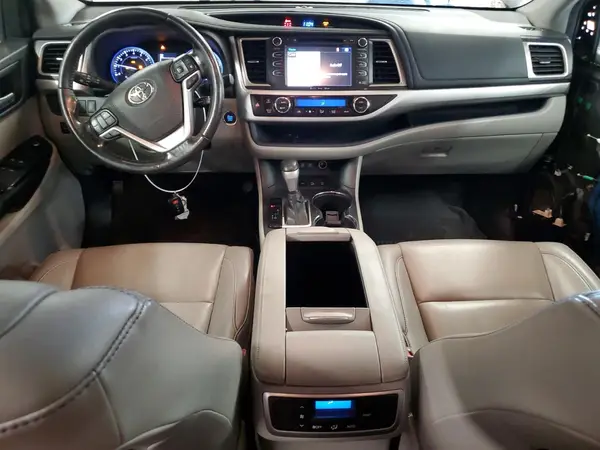 5TDJZRFH2KS584428 2019 TOYOTA HIGHLANDER - Image 8