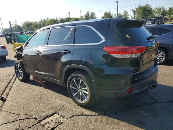 5TDJZRFH2KS592836 2019 TOYOTA HIGHLANDER - Image 2