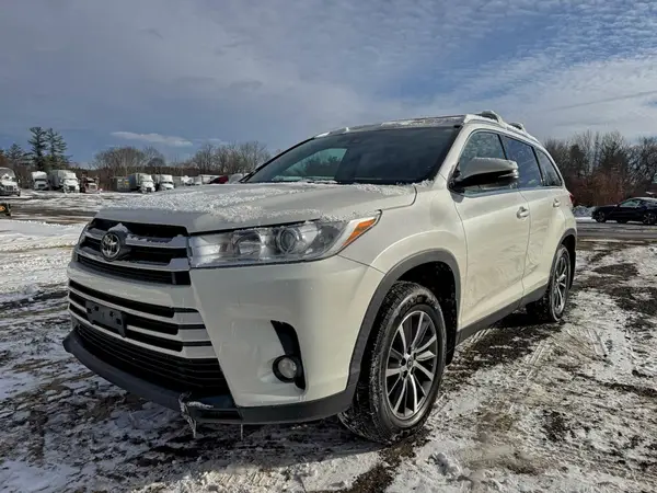 5TDJZRFH2KS597728 2019 TOYOTA HIGHLANDER - Image 2