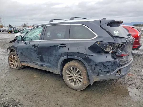 5TDJZRFH2KS598622 2019 TOYOTA HIGHLANDER - Image 2