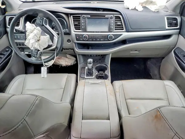 5TDJZRFH2KS598622 2019 TOYOTA HIGHLANDER - Image 8
